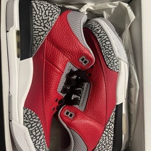 Cement Red Jordan 3 GS size 6.5/8w